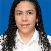 Docente de Lengua Castellana imparte clases a niños y jóvenes